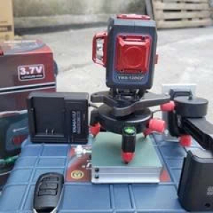 MÁY LASER CÂN BẰNG 12 TIA XANH – PHIÊN BẢN COMPACT YMS-12DCP