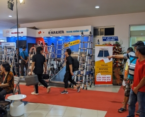 Nakata trưng bày sản phẩm thang nhôm tại hội chợ triển lãm Vietbuild 2023 